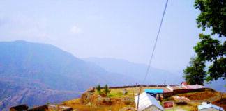 चिसापानी गढी र कालीतोप (हेटौँडाबाट २९ कि.मि. उत्तर)